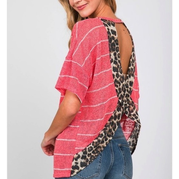 🌷CORAL ROSE CROSS OPEN BACK TOP - Picture 2 of 4